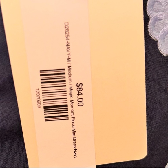 NWT entro Women’s Medium Magic Moment Navy Mini Dress embroidered - Picture 2 of 5